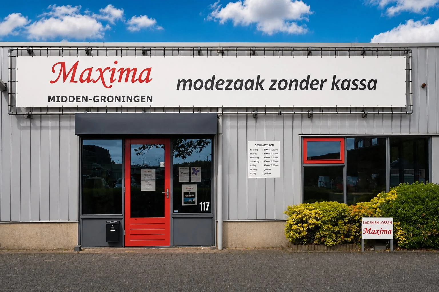 Front and entrance of Kledingbank Maxima Midden-Groningen in Sappemeer